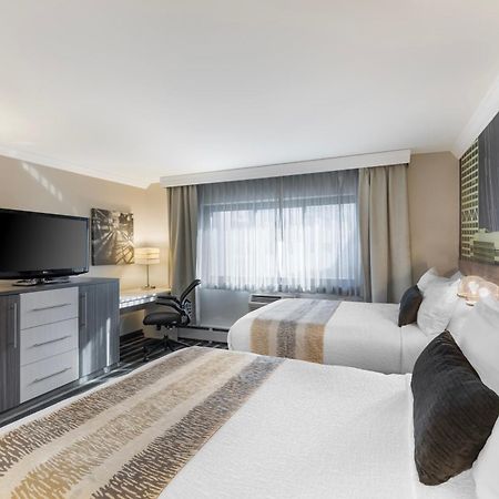 Best Western Plus Milwaukee West Buitenkant foto