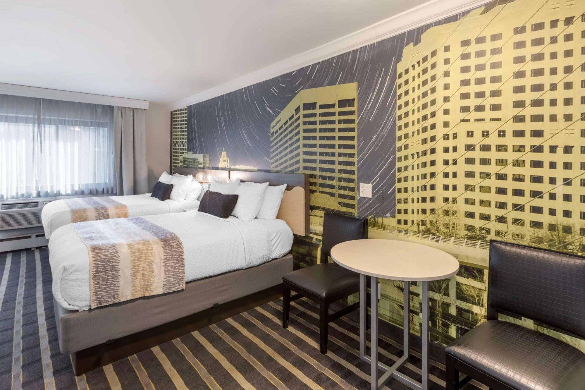 Best Western Plus Milwaukee West Buitenkant foto