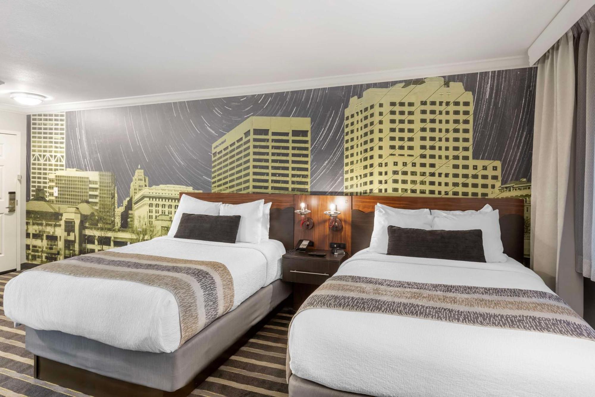 Best Western Plus Milwaukee West Buitenkant foto