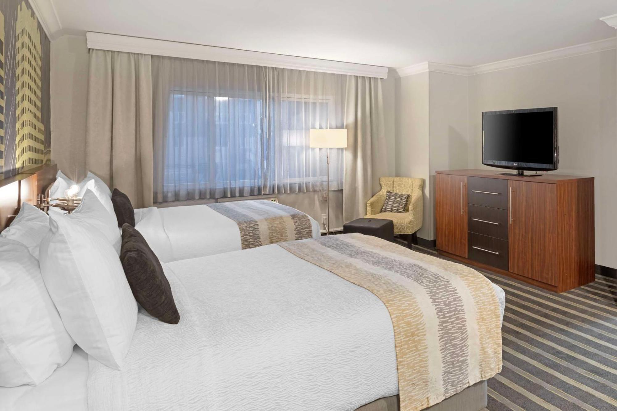 Best Western Plus Milwaukee West Buitenkant foto