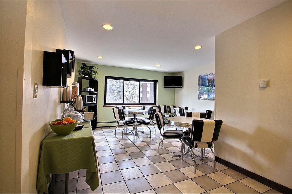 Best Western Plus Milwaukee West Restaurant foto